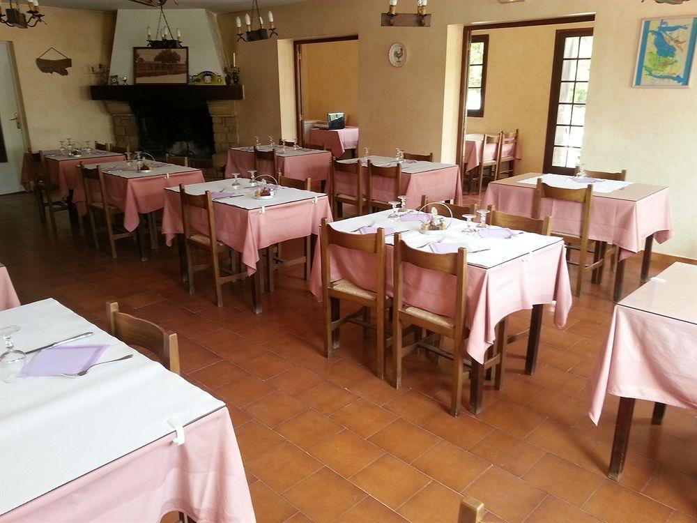 Hotel Restaurant Les 3 Chenes Fréjus Eksteriør billede