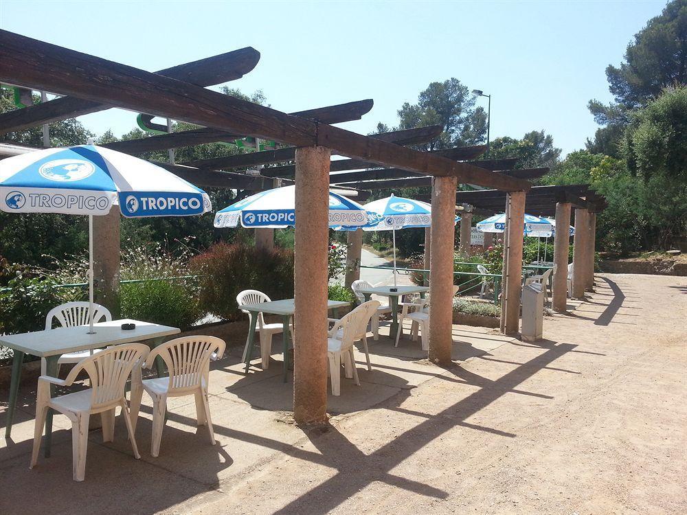 Hotel Restaurant Les 3 Chenes Fréjus Eksteriør billede