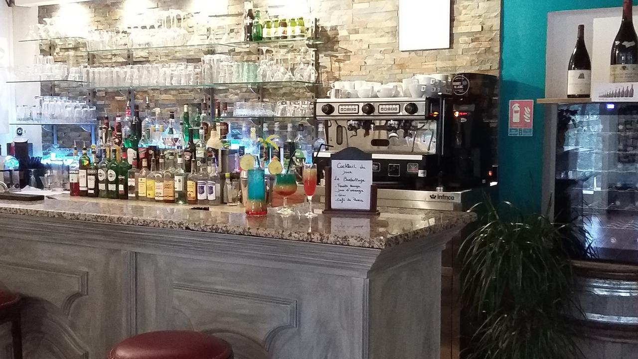 Hotel Restaurant Les 3 Chenes Fréjus Eksteriør billede